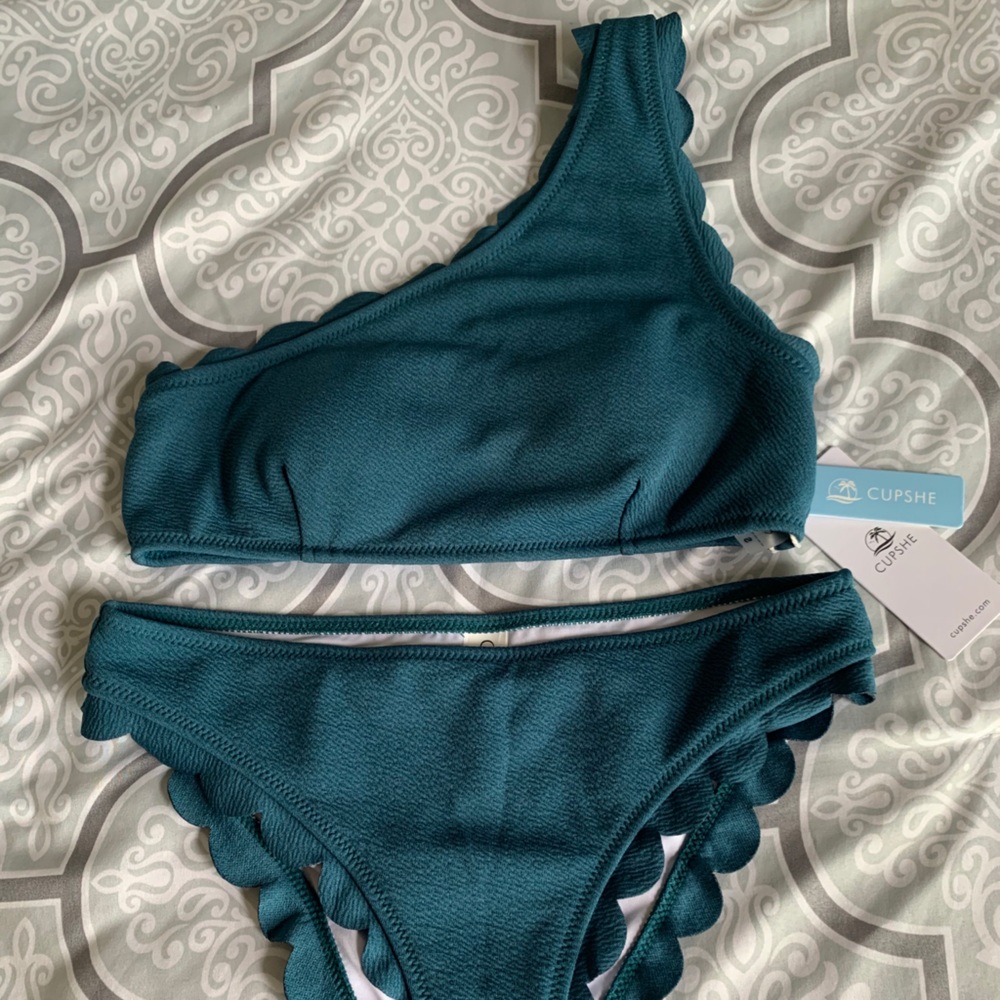 🐚New Cupshe Bikini 🐚